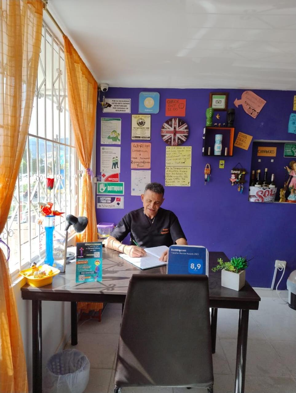 Zipa Hostel Zipaquirá المظهر الخارجي الصورة
